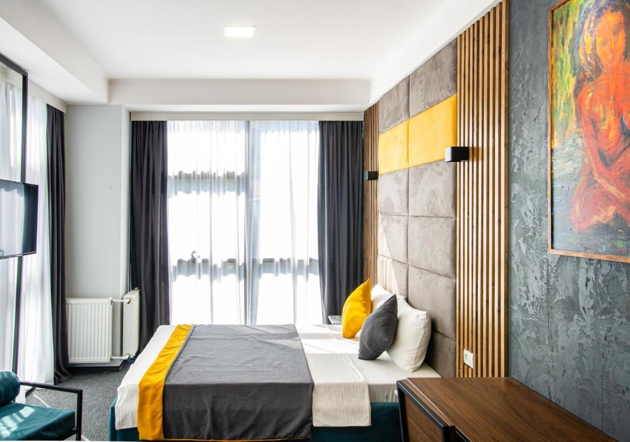 Bg Palace Hotel Тбілісі Екстер'єр фото