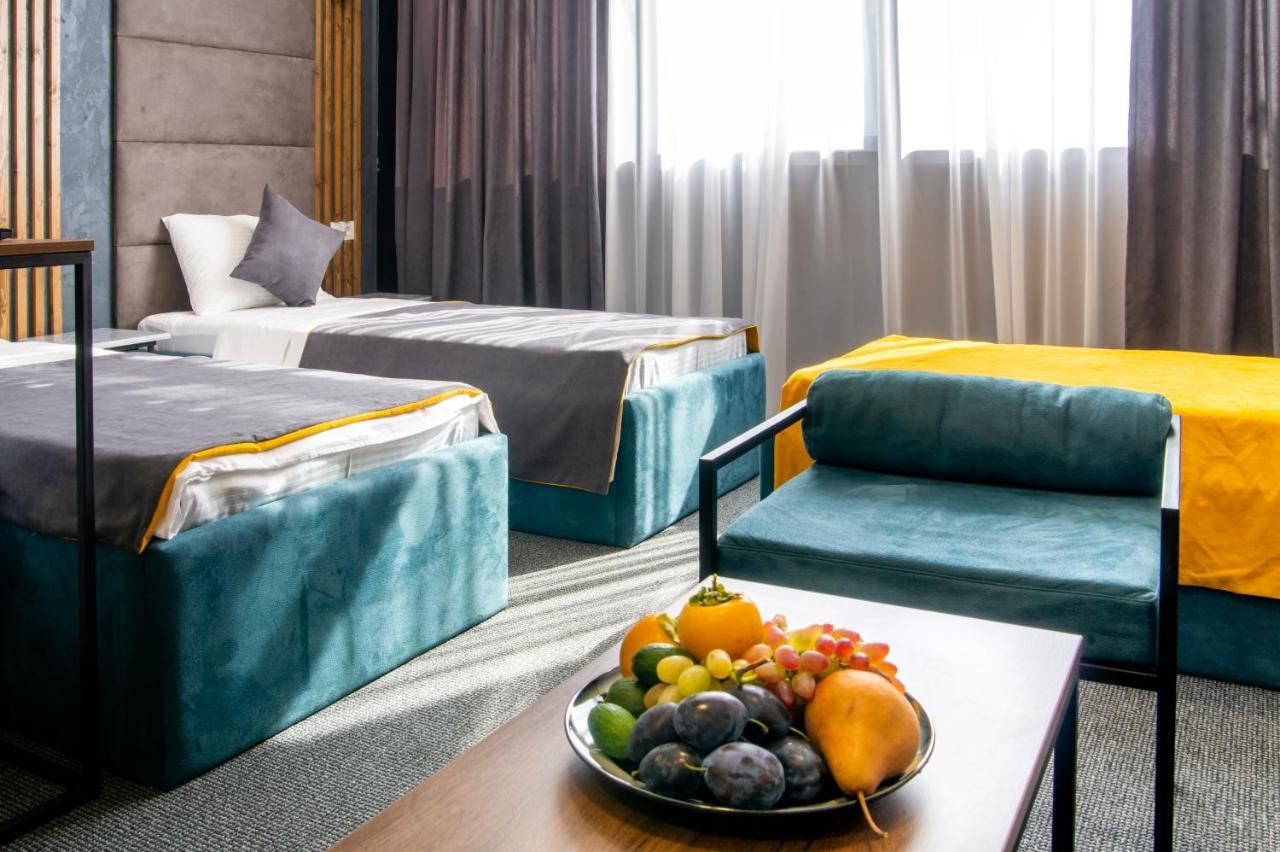 Bg Palace Hotel Тбілісі Екстер'єр фото